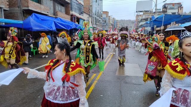 Gran Parada Folclórica en Puno