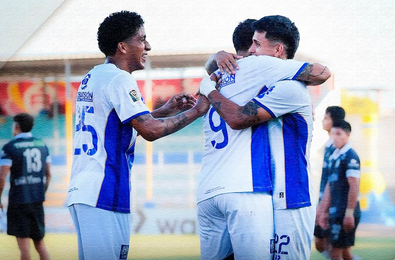 Agustín Robaldo anota un doblete ante Pirata FC.