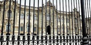 Urge encontrar una salida ordenada, constitucional y con legitimidad que asegure una transición hacia un Estado orientado a garantizar la provisión de servicios públicos, y promotor de una economía que favorezca la inversión, el empleo y el desarrollo. (Foto: GEC)