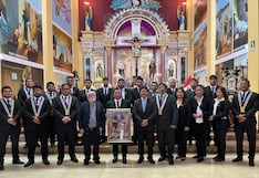Hermandad del Señor de la Agonía reconoce apoyo del alcalde provincial de Pisco y entrega imagen religiosa