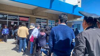 Huancayo: Colas desbordan en el feriado en emergencia de hospital de EsSalud