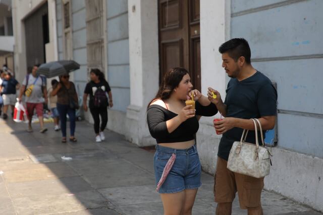 Pese a las altas temperaturas, ciudadanos salieron a pasar este fin de semana. Foto: Anthony Niño de Guzmán/ @photo.gec