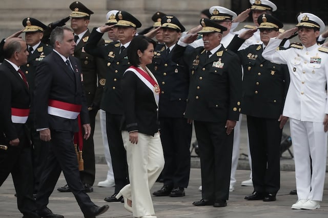 Keiko Fujimori es reconocida como jefa suprema de las FF. AA. (Fotos: Julio Reaño/GEC)