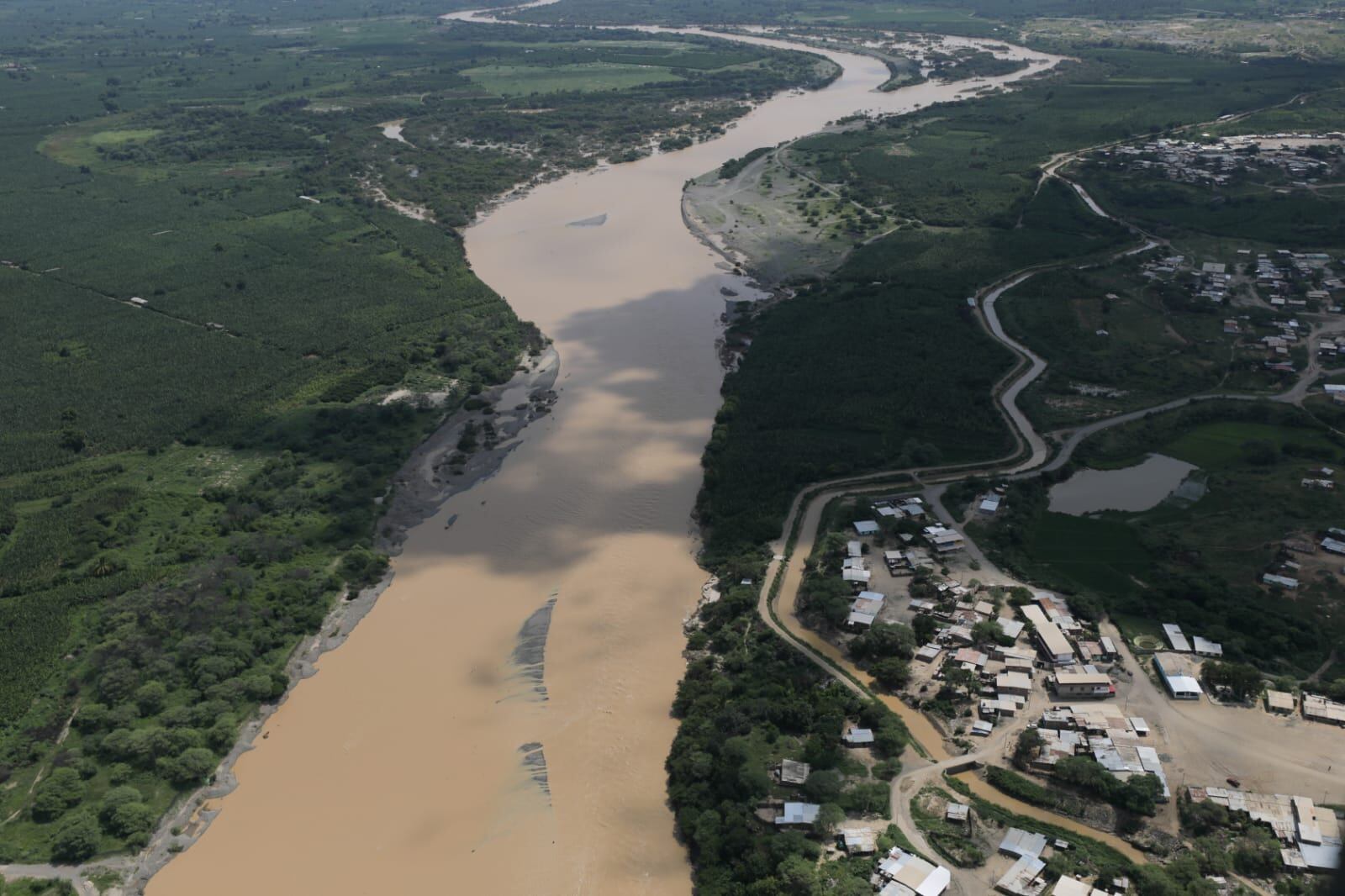 El gobernador regional de Piura, Luis Neyra, dijo que estamos dentro de los plazos para ejecutar las obras, entre ellos, intervenir las cuencas ciegas y el río Piura