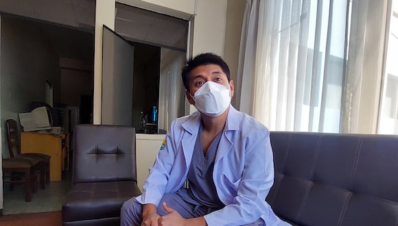 El doctor Joshep Vilca, representante de los cuerpos médicos, sostuvo que exigen funcionarios idóneos y con currículo limpio. (FOTO: PEDRO TORRES)
