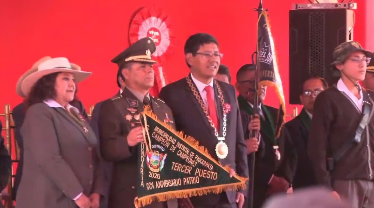 I. E. Ejército Arequipa en el desfile escolar Campeón de Campeones de la Ugel Arequipa Sur. (Foto: Yunsu Pariapaza/@photo.gec)