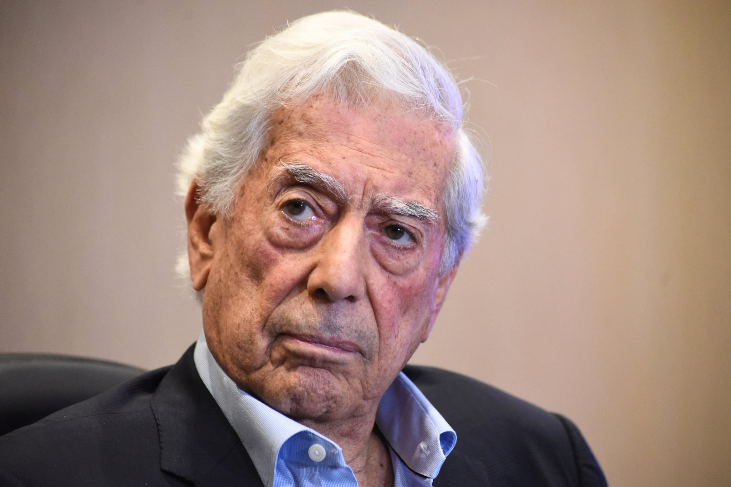 Mario Vargas Llosa ha dejado un enorme legado en la literatura, pero también en el cine y televisión, pues muchas de sus obras fueron adaptadas a la pantalla (Foto: AFP)