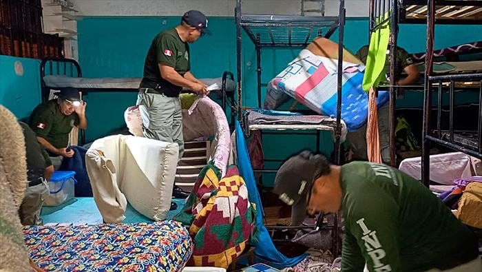 Personal de INPE removió las camas y otras partes de las celdas y pabellones