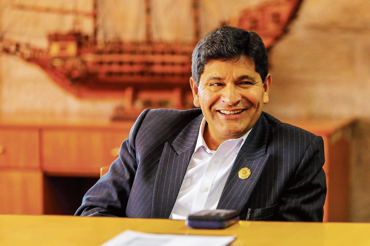 Consejo Regional autoriza viaje del gobernador Rohel Sánchez a España. (Foto: GEC)