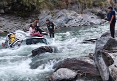Puno: camioneta cae al río Inambari en Sandia y rescatan con vida a tres ocupantes
