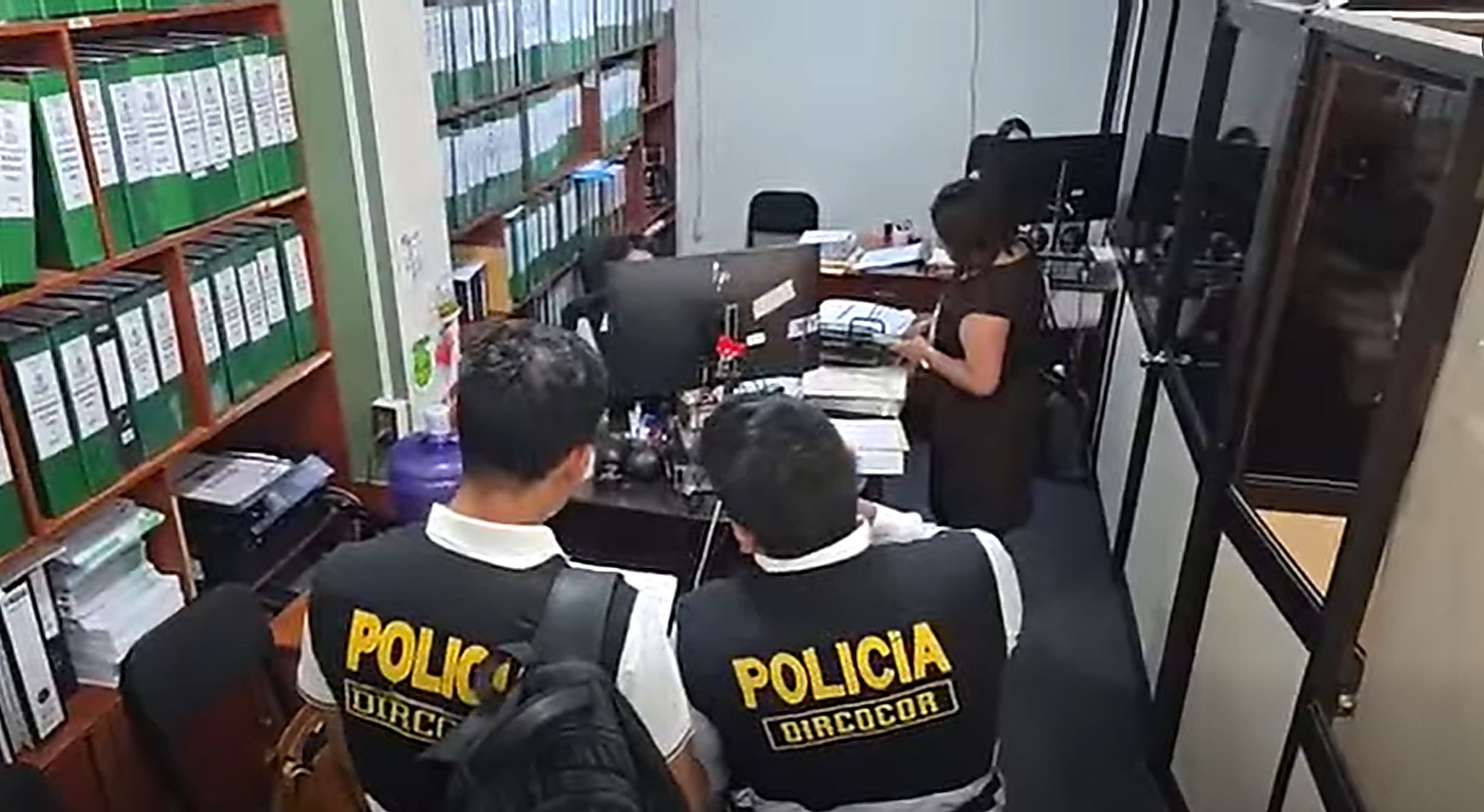 Policía interviene Municipalidad de Majes por presunta sobrevaloración de gastos de viaje de funcionarios