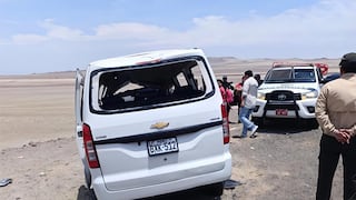 Pisco: miniván sufre volcadura por la carretera a playa La Mina en la Reserva Nacional de Paracas