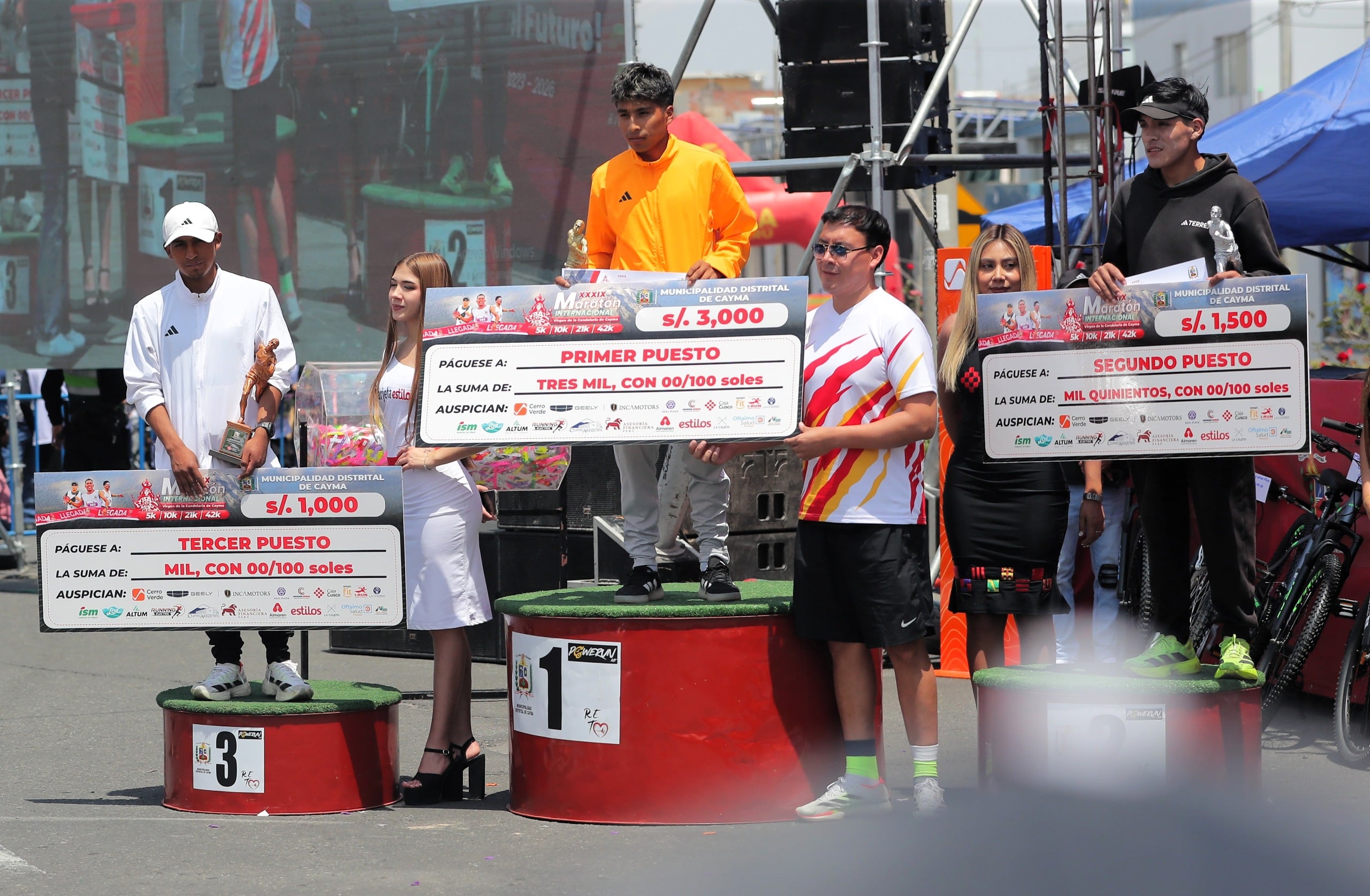 Ganadores en la Maratón Internacional Virgen de la Candelaria 2026. (Foto: Omar Cruz/@photo.gec).
