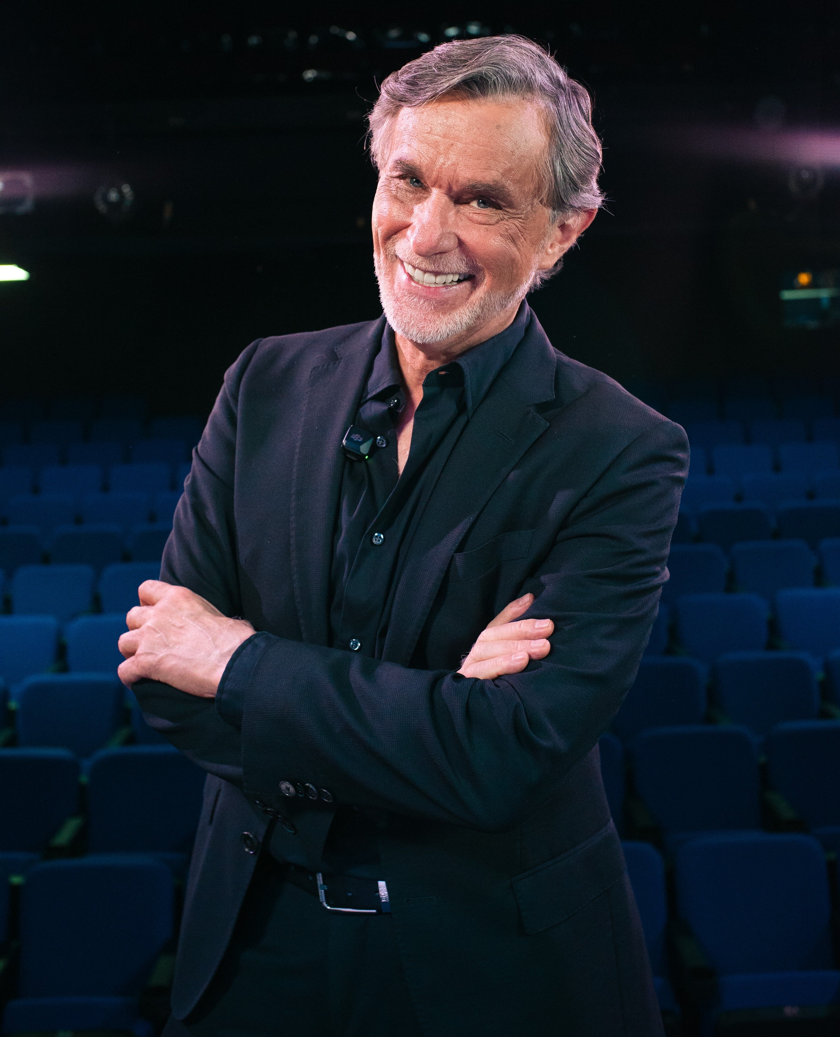 "Una buena obra de teatro, por más comedia que sea, siempre va a tener ese aspecto de reflexión con cada uno de los personajes", dice Humberto Zurita, .