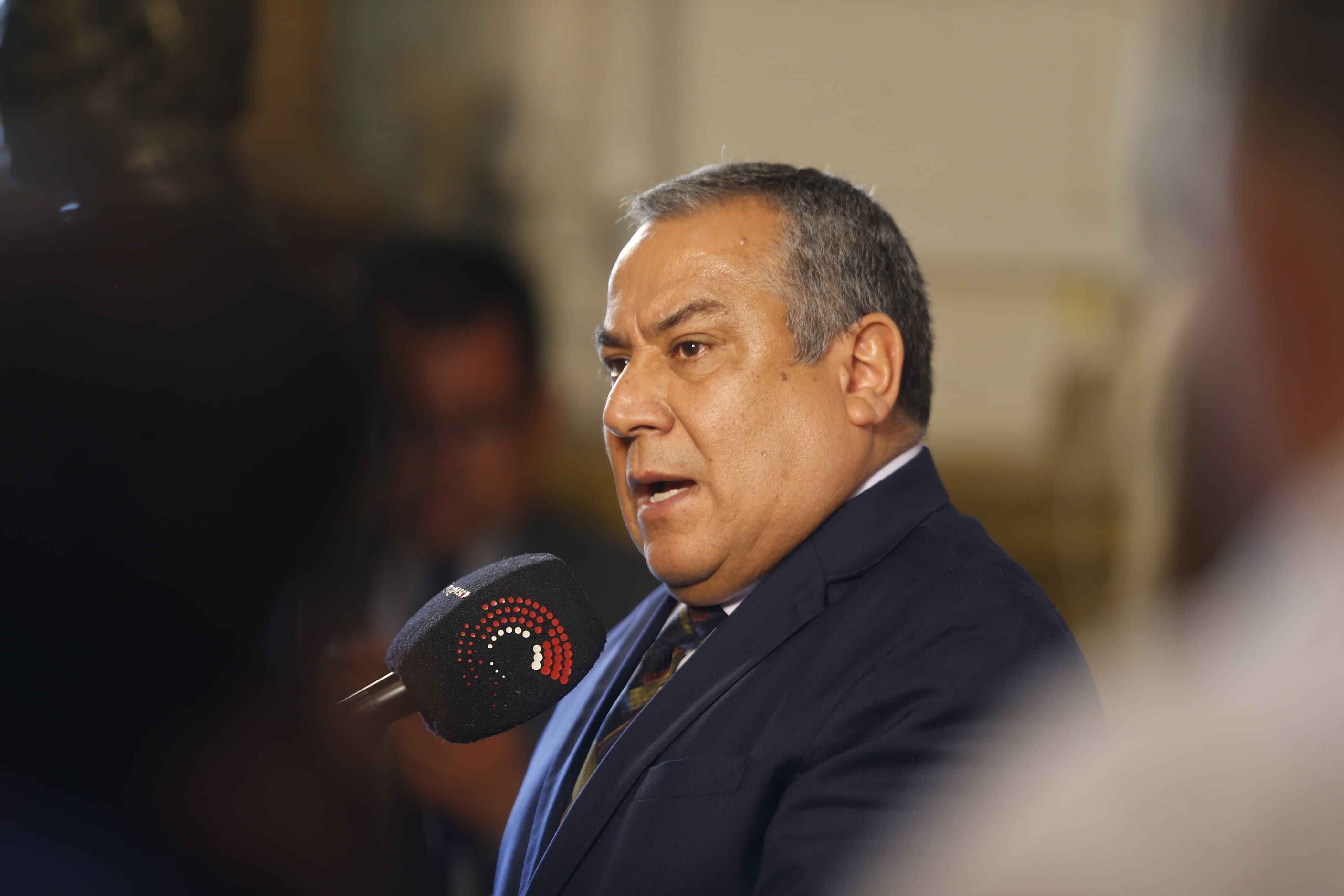 El primer ministro, Gustavo Adrianzén, declaró luego de presentarse ante la Comisión de Descentralización del Congreso. (Foto: Mario Zapata N. / @photo.gec)