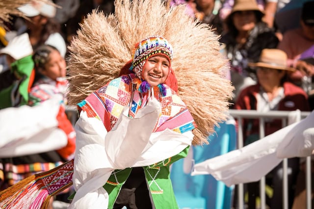 Fiestas del Cusco: Derroche de talento en concurso de danzas de nivel primario