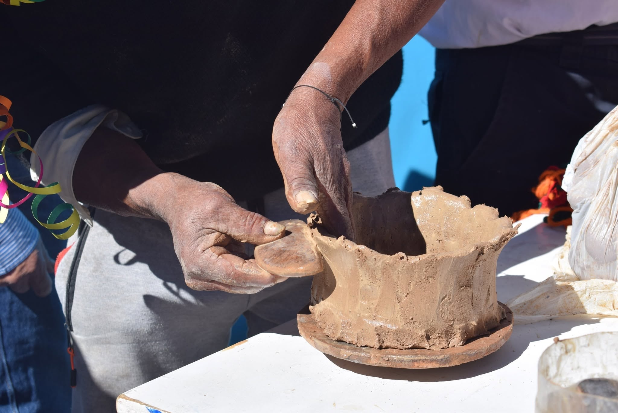 Adultos mayores brillan en feria de saberes y demuestran que el talento no tiene edad (Foto: Municipalidad de Condesuyos)