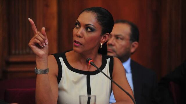 Cenaida Uribe: nuevo documento complica a la legisladora