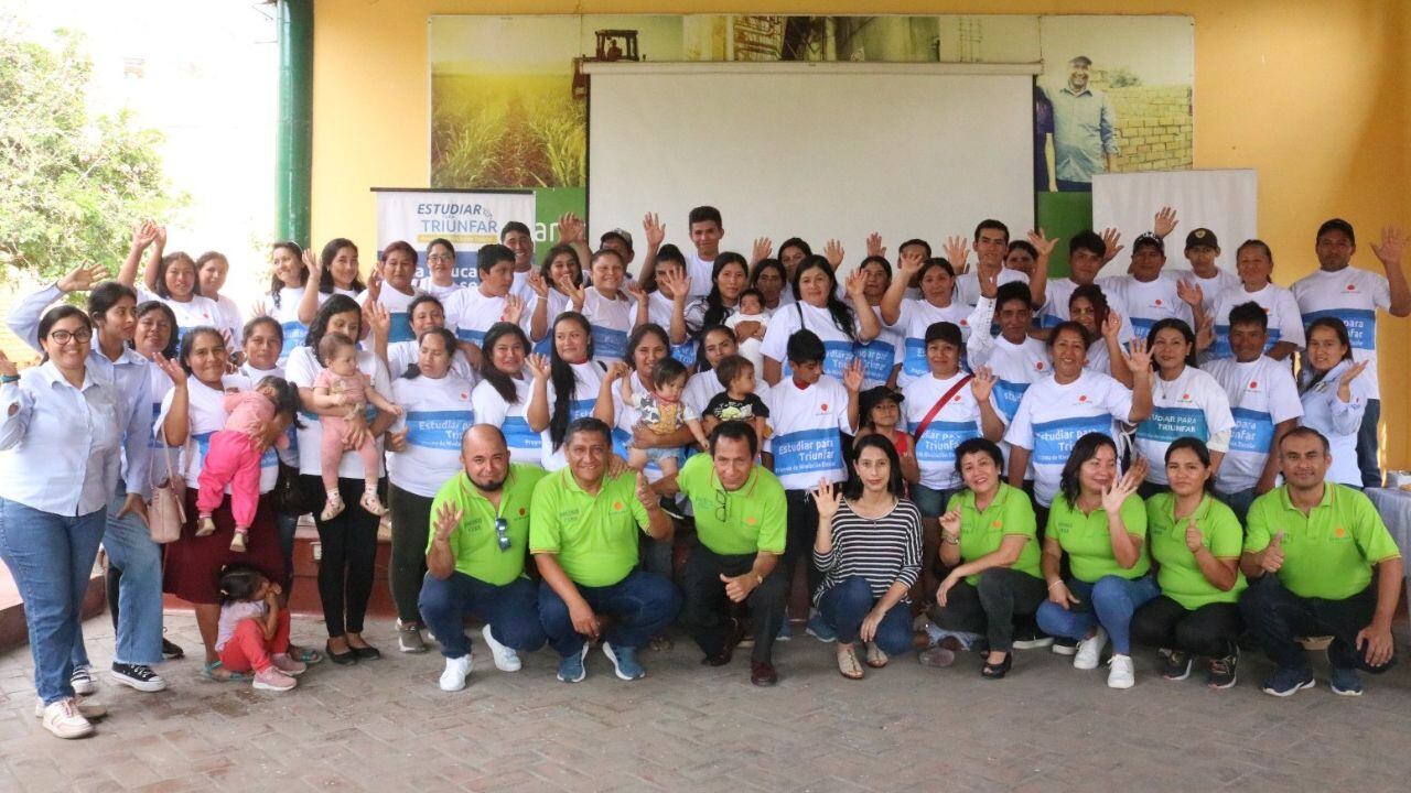 Agroindustrial Laredo y Gerencia Regional de Educación de La Libertad buscan que más adultos terminen su secundaria.