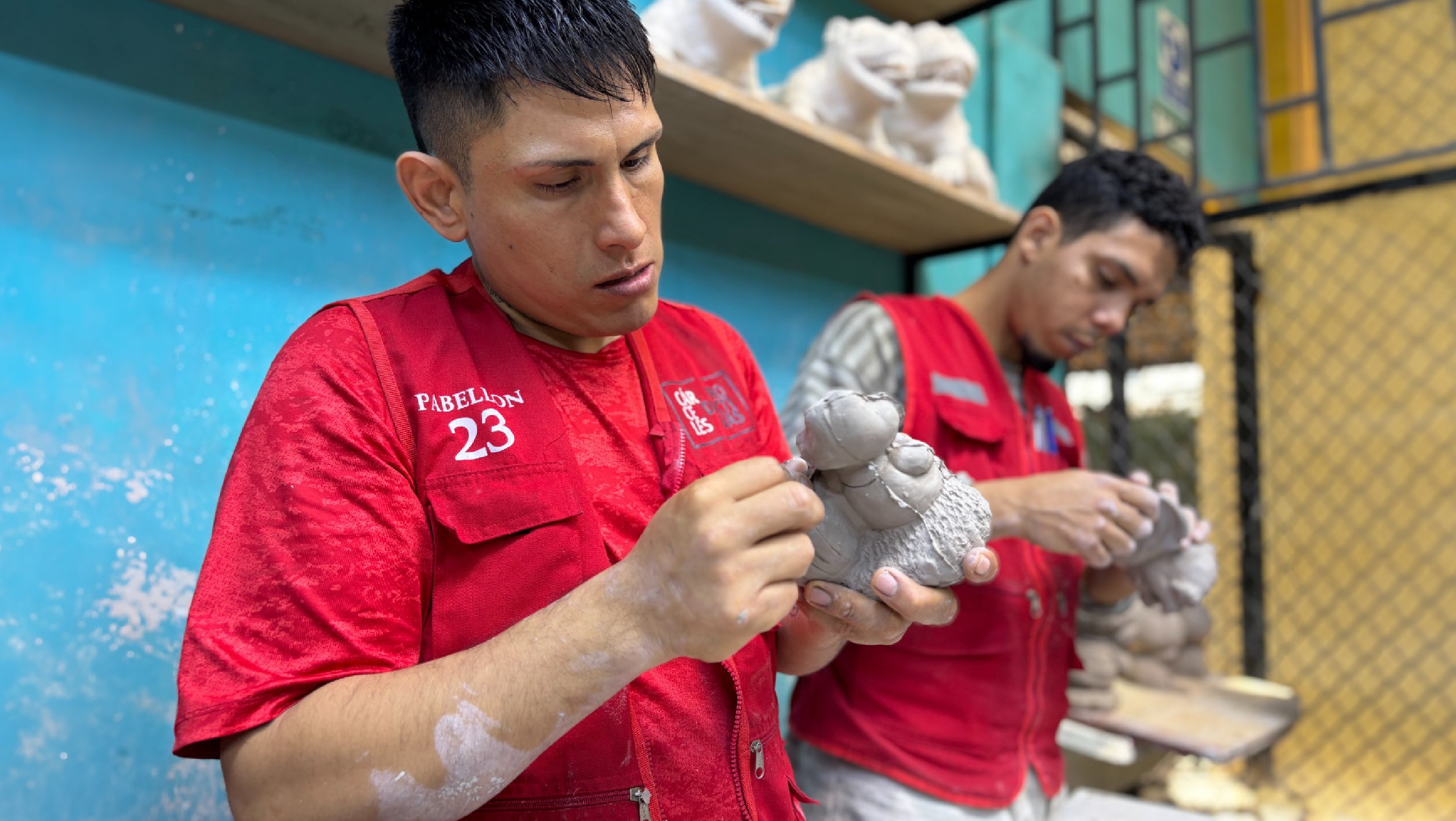 Internos de penales se encuentran laborando en diversos talleres del Perú. Foto: INPE.