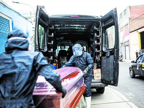 Se trata de una mujer de 79 años de edad que fue evacuada de emergencia al Hospital Belén de Trujillo, pero no pudieron salvarle la vida.