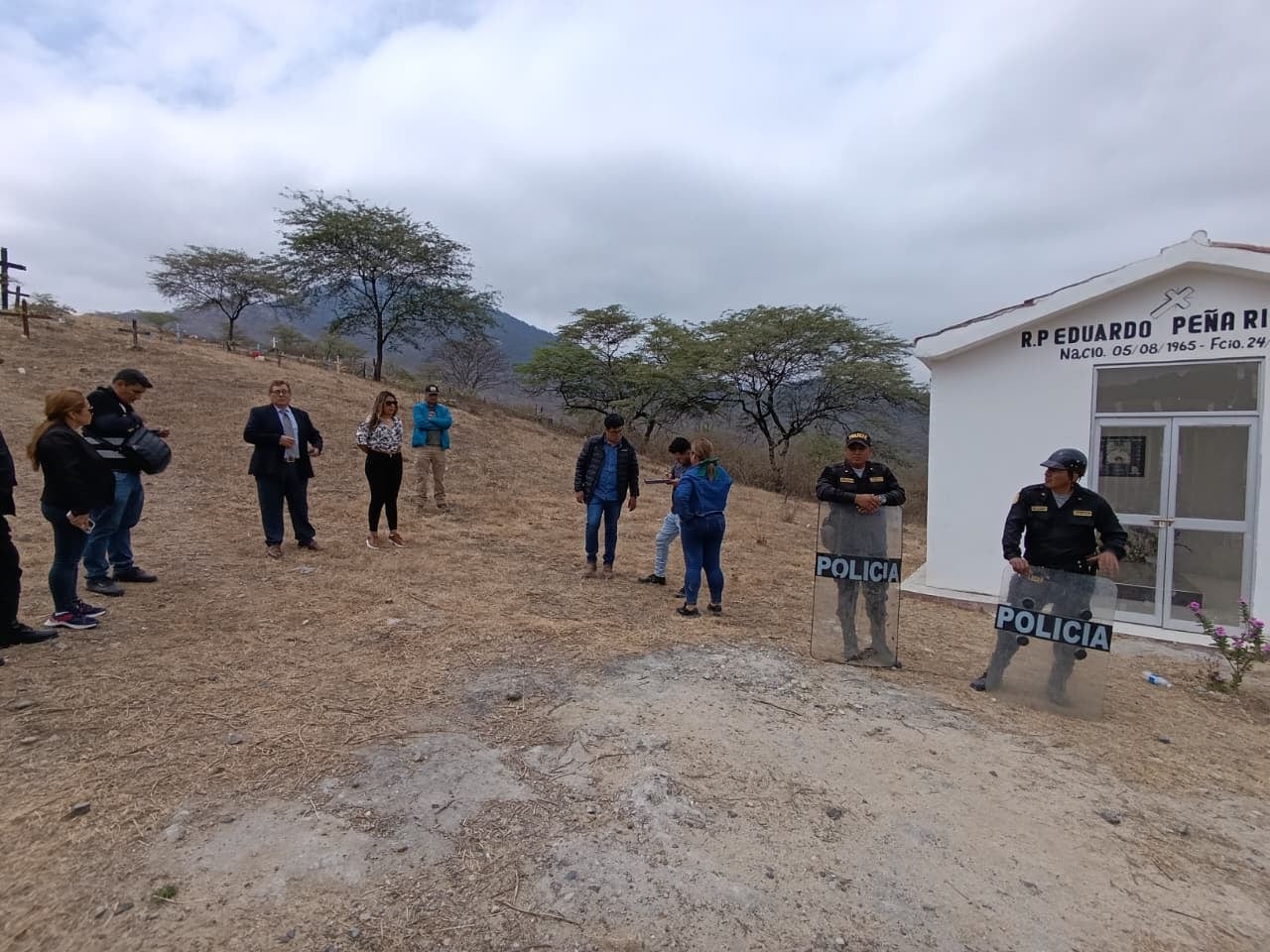 Continúa la búsqueda