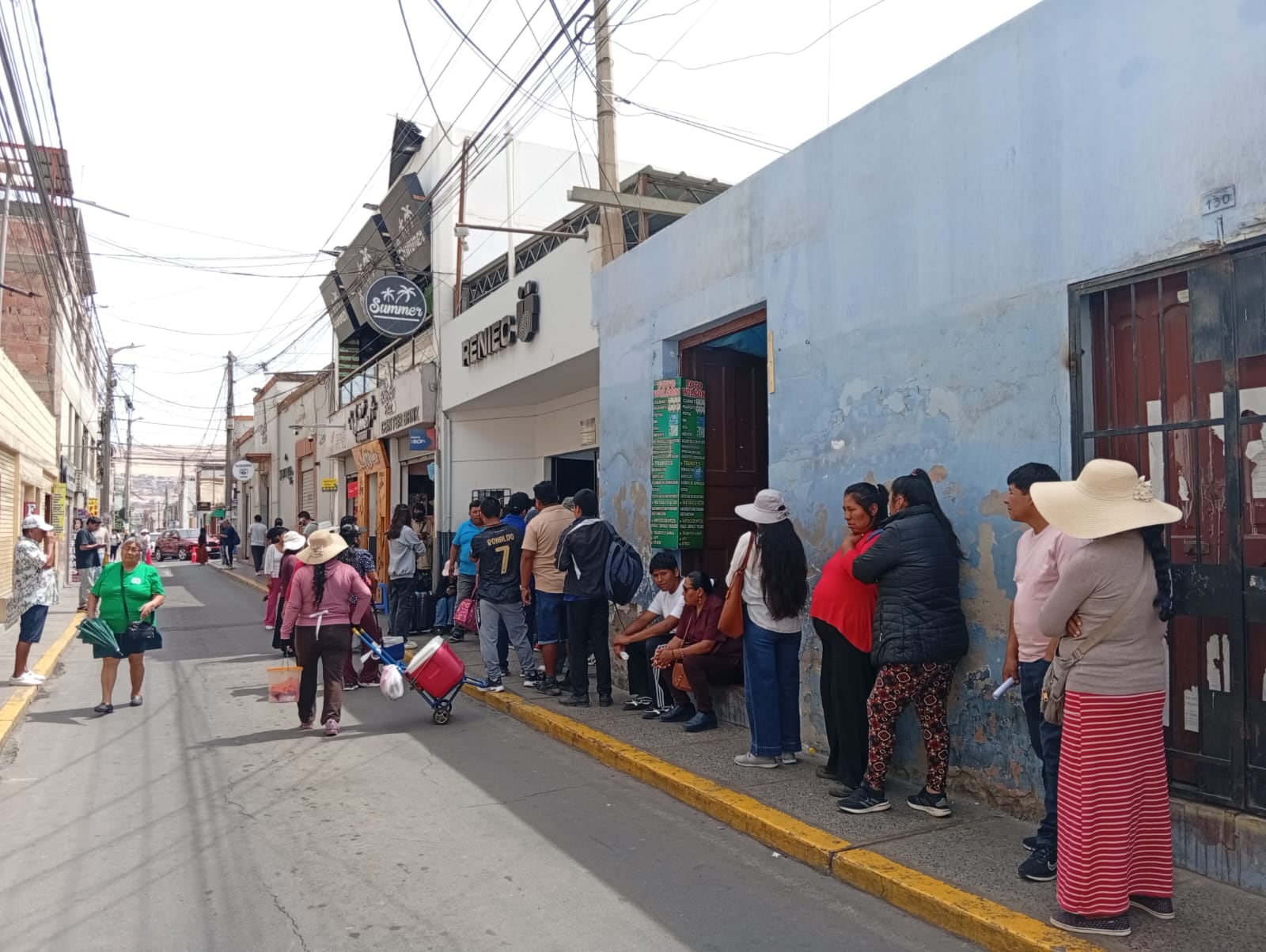 Miles habían tramitado el cambio de domicilio para elegir autoridades en octubre. (Foto: Adrian Apaza)