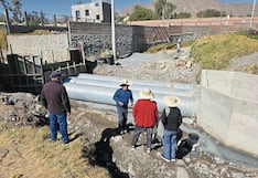 Arequipa: Tres mil vecinos de Socabaya cruzan por aguas servidas