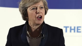 Primera ministra británica sobre ataque a Siria: "No hay otra alternativa que usar la fuerza"