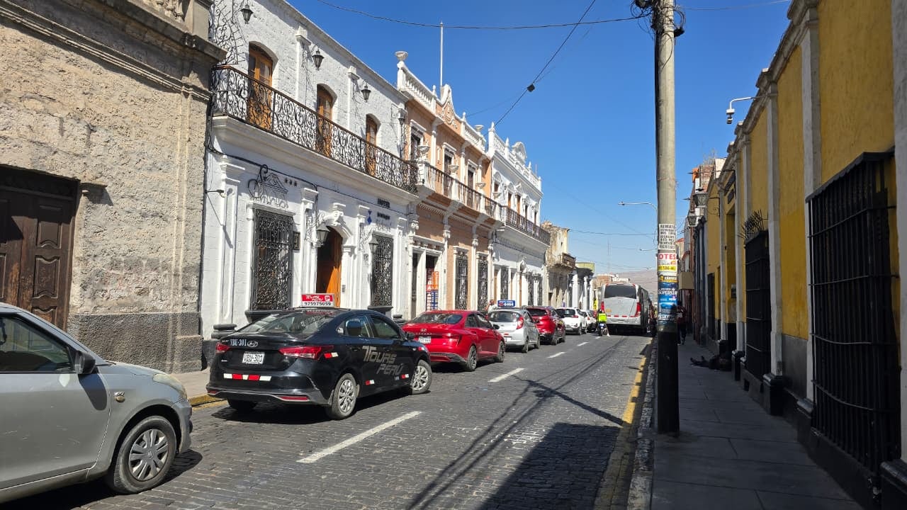 Calle La Merced en el Centro Histórico de Arequipa. Foto: (Foto: Yunsu Pariapaza/@photo.gec)