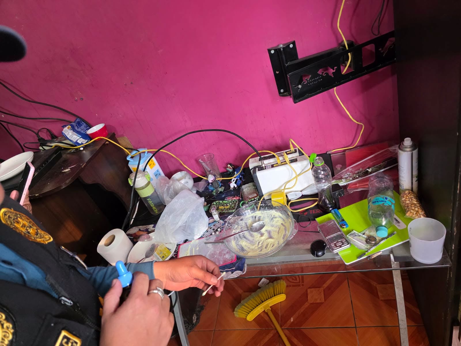 Detienen a joven de 19 años con variedad de drogas en Arequipa (Foto: PNP)