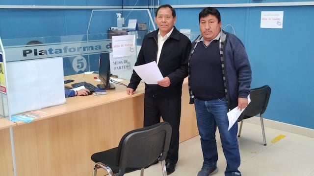 Tacna: Denuncian a alcalde Demetrio Cutipa por presunto recorte de sueldos