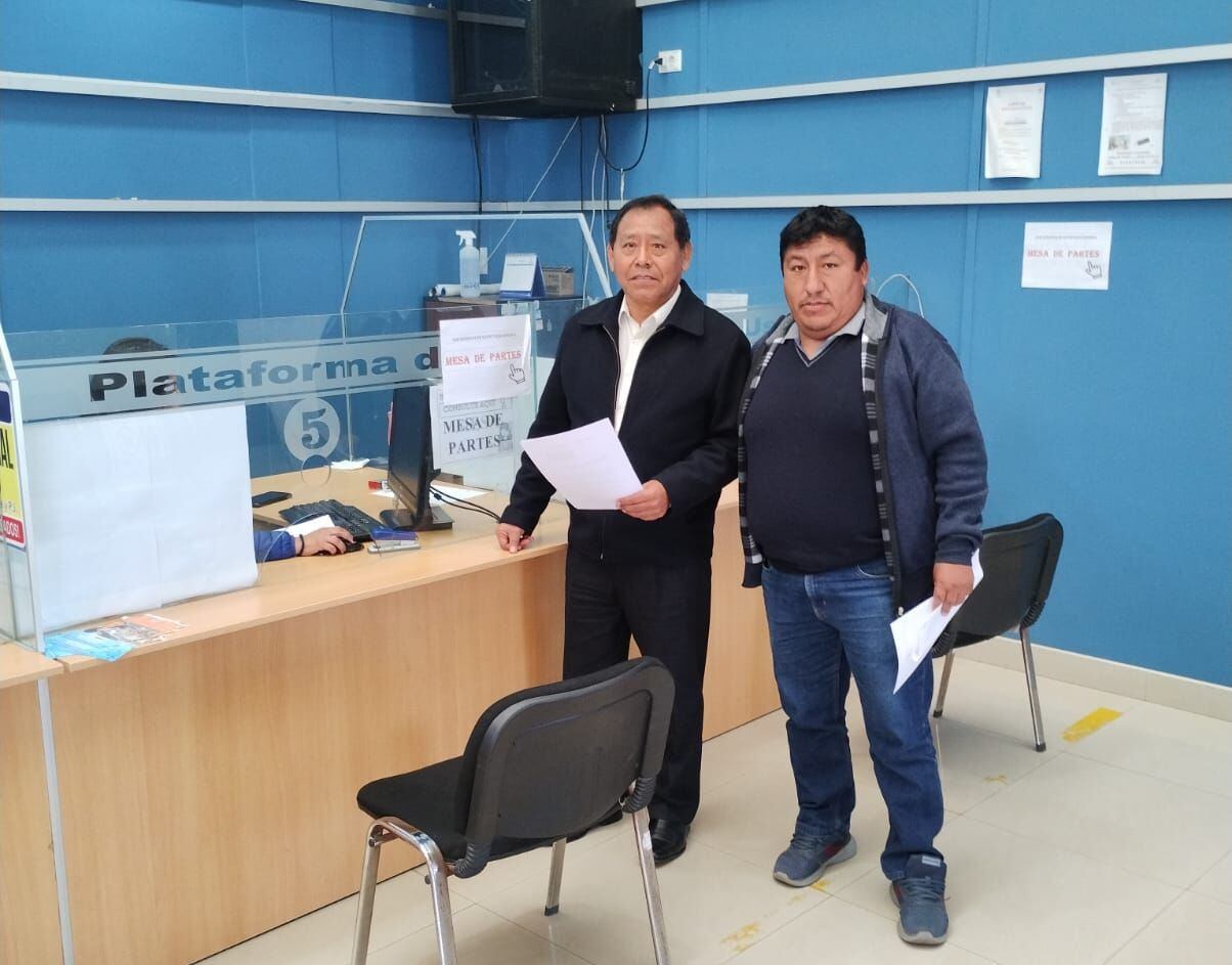 Dirigentes ingresaron un documento el 22 de agosto solicitando la destitución del gerente municipal y la subgerente de Recursos Humanos. (Foto: Difusión)