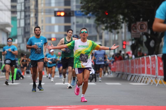 Maratón New Balance 15K Powerade by El Comercio reúne a miles de corredores en Lima (Fotos: Antonio Melgarejo/GEC)