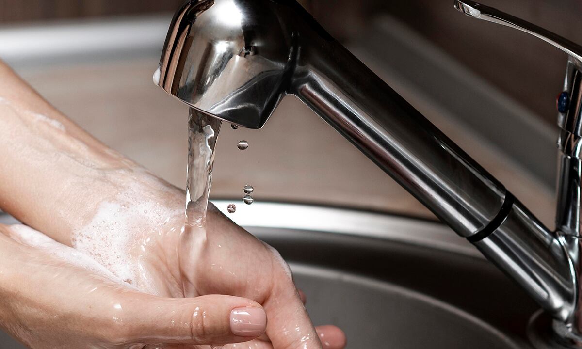 Según información del Centro Nacional de Planeamiento Estratégico (CEPLAN), el 58% de la población peruana vivirá en zonas con escasez de agua producto de la crisis global.