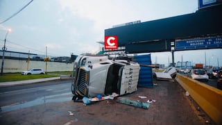 Callao: camión con carga de concreto se vuelca y restringe tránsito en la Vía Expresa Faucett