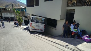 Arequipa: Movilidad escolar choca contra vivienda en Hunter y deja siete estudiantes heridos (VIDEO)