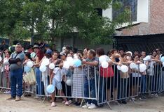 Piura: Cientos de seguidores de Armonía 10 llegan a la vivienda de Paul Flores para darle el último adiós