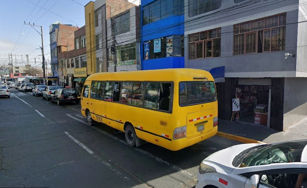 Transportistas se excusan en el encarecimiento de los combustibles. (Foto: Difusión)
