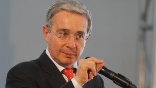 Uribe: negociaciones de paz con las FARC son "una bofetada a la democracia"