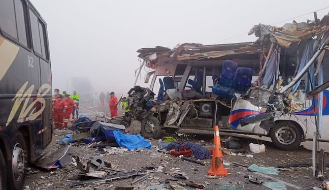 Tragedia en Tacna: Cinco muertos y 16 heridos deja choque frontal de bus y minibús