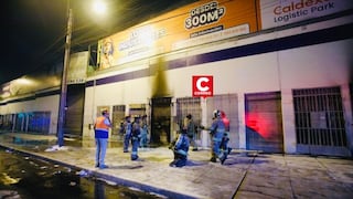 Cercado de Lima: explosivo causa incendio en centro comercial “El Progreso” en la avenida Argentina