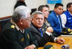 Gobernador regional César Acuña le baja el dedo a la PNP en La Libertad