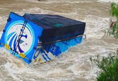 Reportan dos desaparecidos tras caída de un camión a río en Apurímac