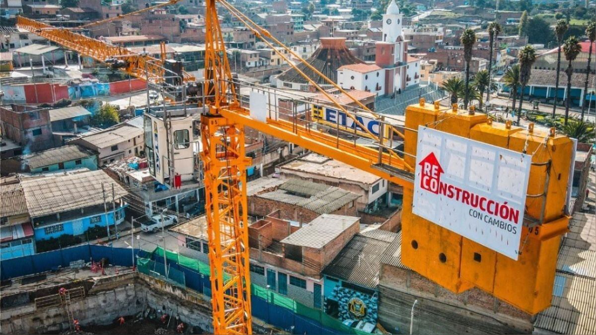 Según el colaborador eficaz CE-25-2023, las obras eran direccionadas previo acuerdo, como lo suscitado en La Unión. Luego, se daba inicio al pago de las coimas. “El contratista tiene que cumplir con lo pactado con el exalcalde Ipanaqué por haber ganado la buena pro de la obra de la institución educativa La Unión”. Asimismo, detalla que tenían audios que grababan al exalcalde.