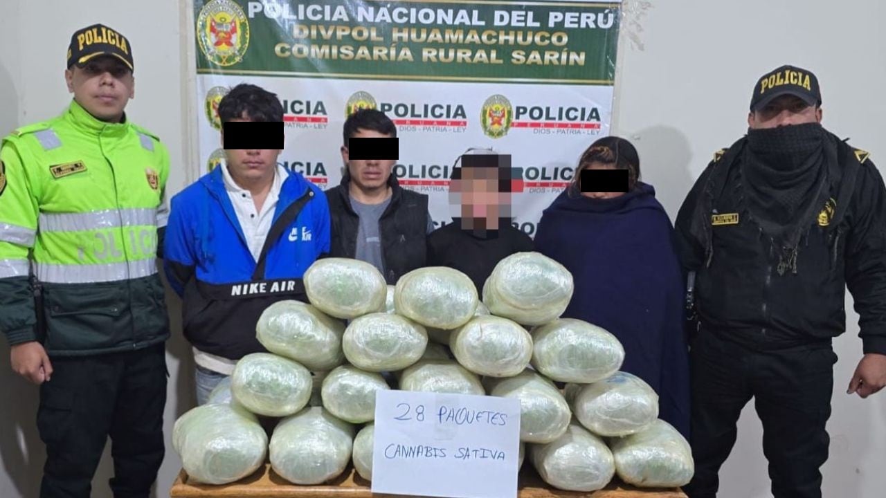 Durante operativo en la Plaza de Armas del distrito de Sarín.