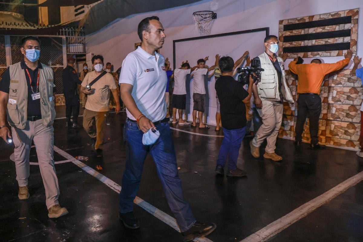 Jerí anuncia traslados a penales de máxima seguridad tras control carcelario. (Foto: Presidencia)