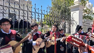 Aniversario de Arequipa: Tunas llenan de música y tradición las calles del Centro Histórico (FOTOS y VIDEO)