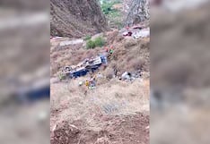 Arequipa: Bus que transportaba obreros a la mina Inmaculada cae a un acantilado en La Unión (VIDEO)