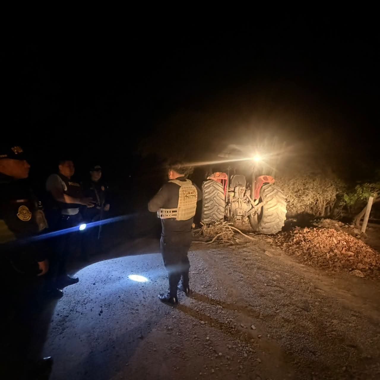 Pisco: frustran robo de tractor agrícola y delincuentes huyen en el sector de Vista Alegre